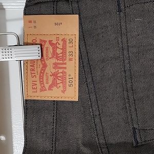 Levis 501. 33x30 NWOT.